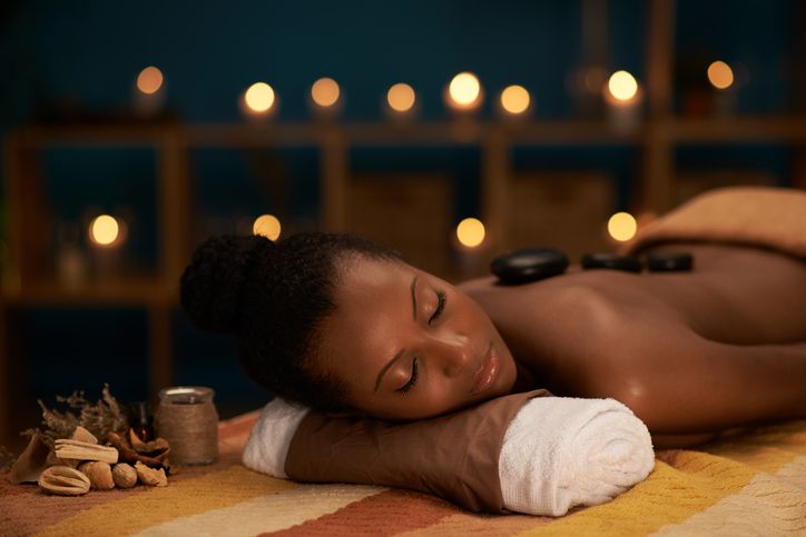 Black-woman-massage